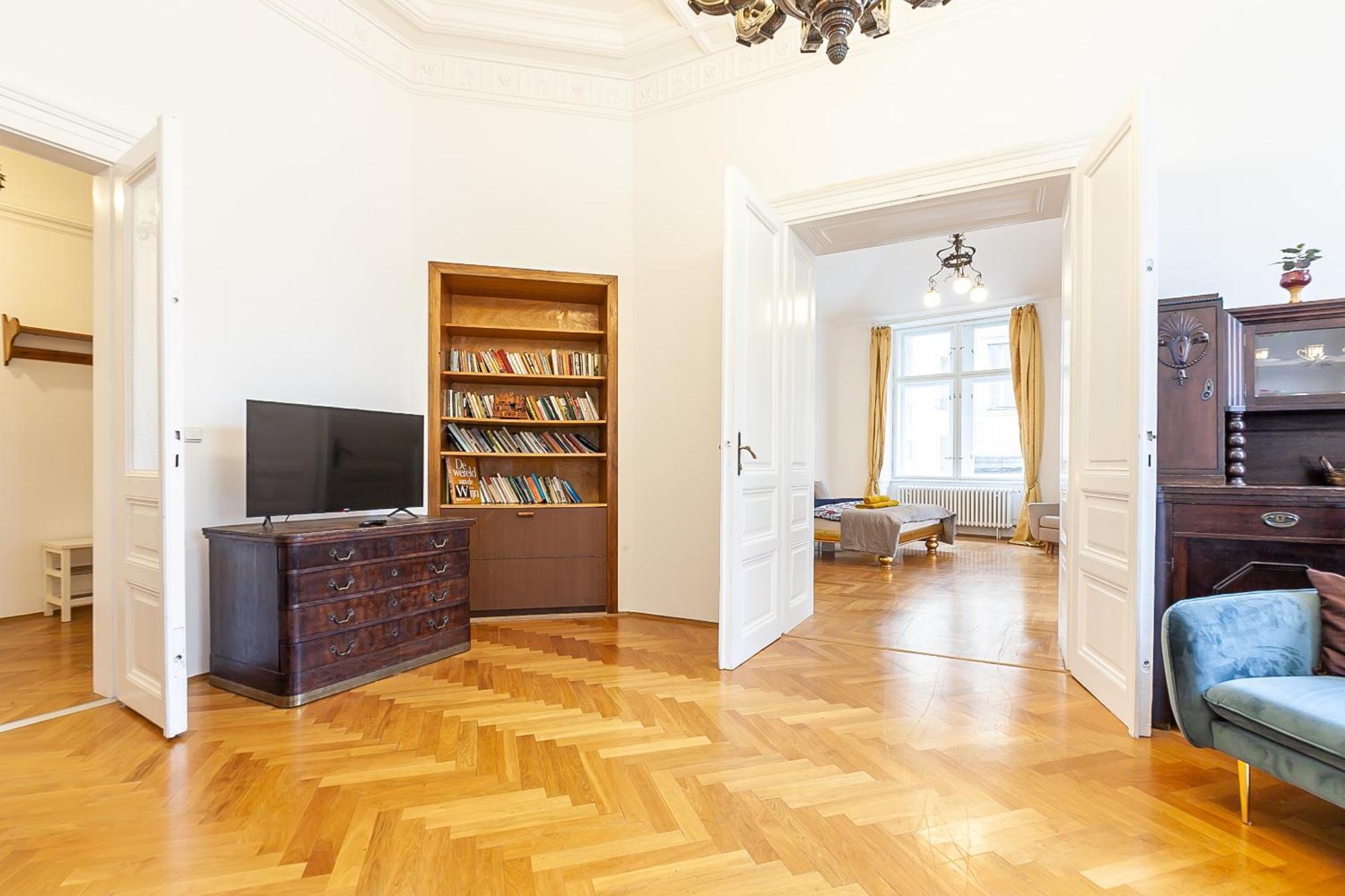 Royal Apartment By Charles Bridge View Of Saint Nicholas Church Prague Ngoại thất bức ảnh