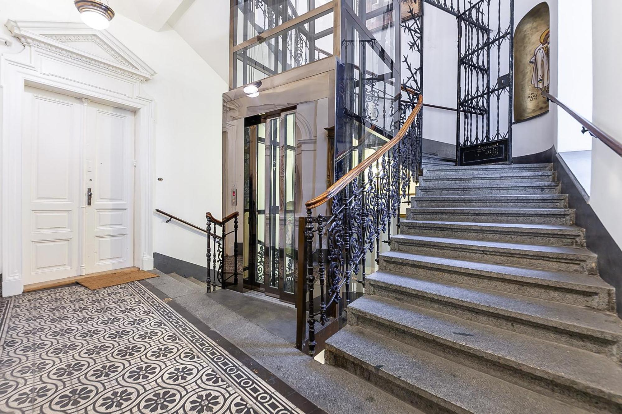 Royal Apartment By Charles Bridge View Of Saint Nicholas Church Prague Ngoại thất bức ảnh