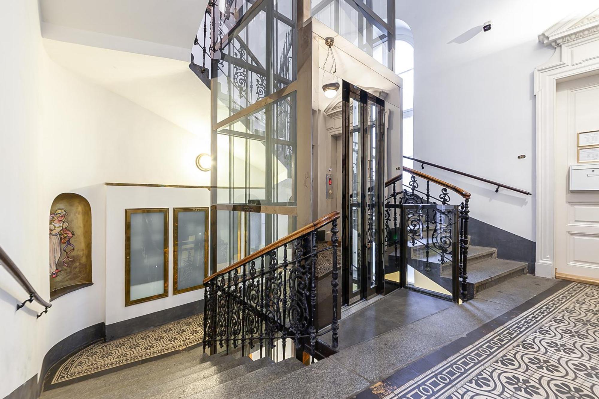 Royal Apartment By Charles Bridge View Of Saint Nicholas Church Prague Ngoại thất bức ảnh