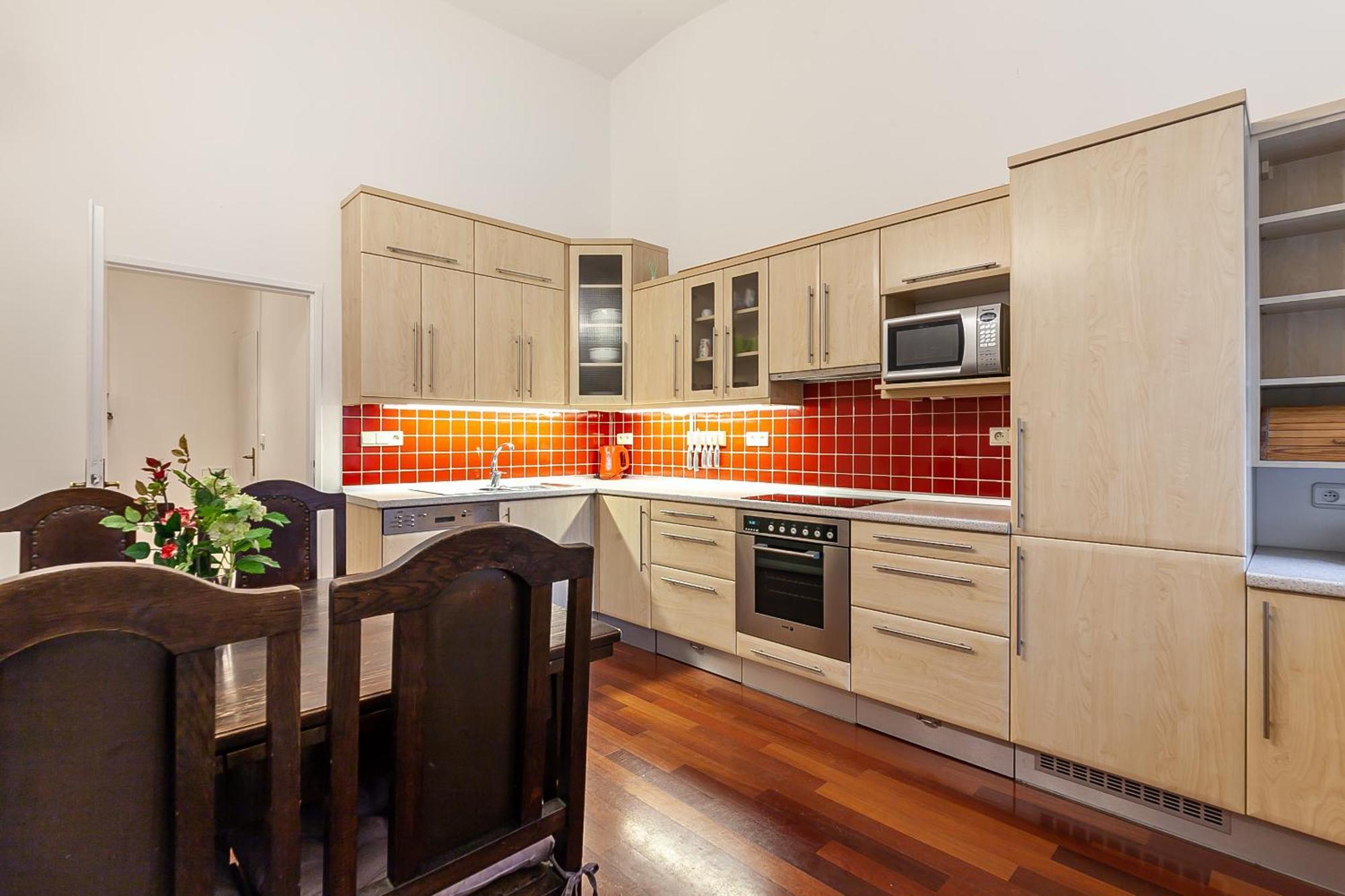 Royal Apartment By Charles Bridge View Of Saint Nicholas Church Prague Ngoại thất bức ảnh