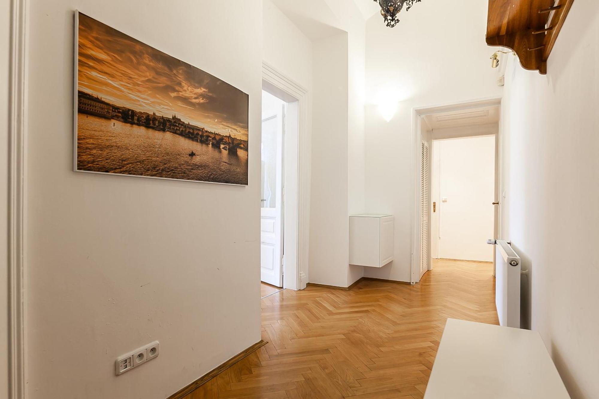 Royal Apartment By Charles Bridge View Of Saint Nicholas Church Prague Ngoại thất bức ảnh