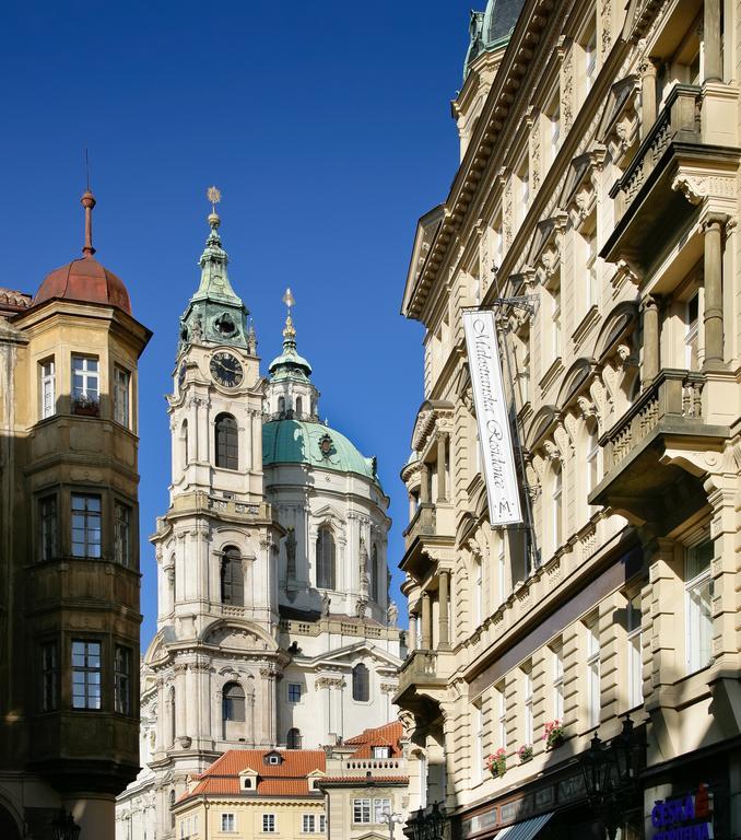 Royal Apartment By Charles Bridge View Of Saint Nicholas Church Prague Phòng bức ảnh